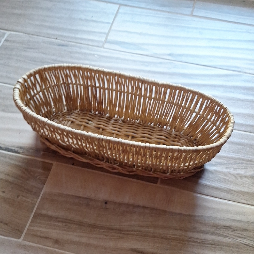 Natural Woven Basket - Tan